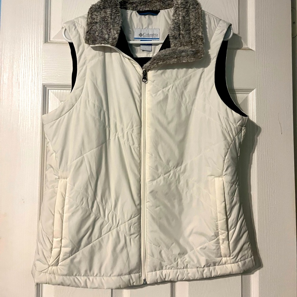Columbia vest